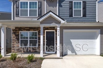 Building Photo - 618 Evaleigh St