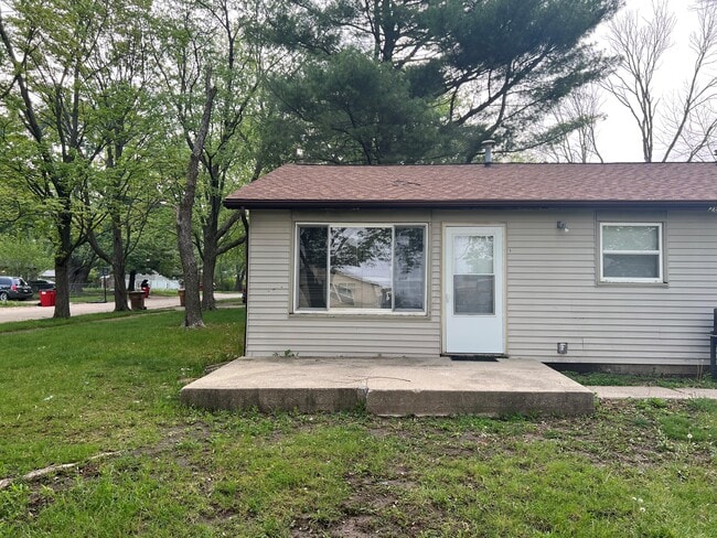 Building Photo - 2608 Dale Dr