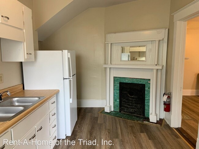 Building Photo - 1 br, 1 bath House - 911 Lexington Avenue 2