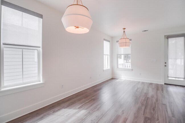 Foto del edificio - 2207 Government St