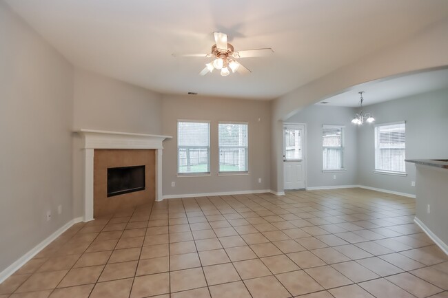 Building Photo - 16426 Rudder Dr