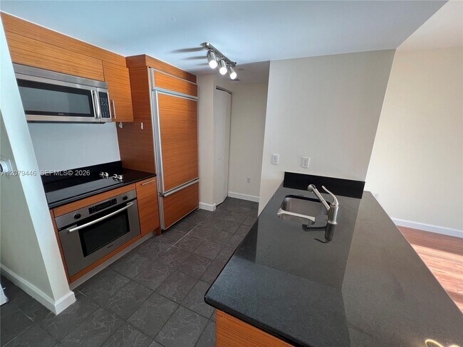 Building Photo - 50 Biscayne Blvd