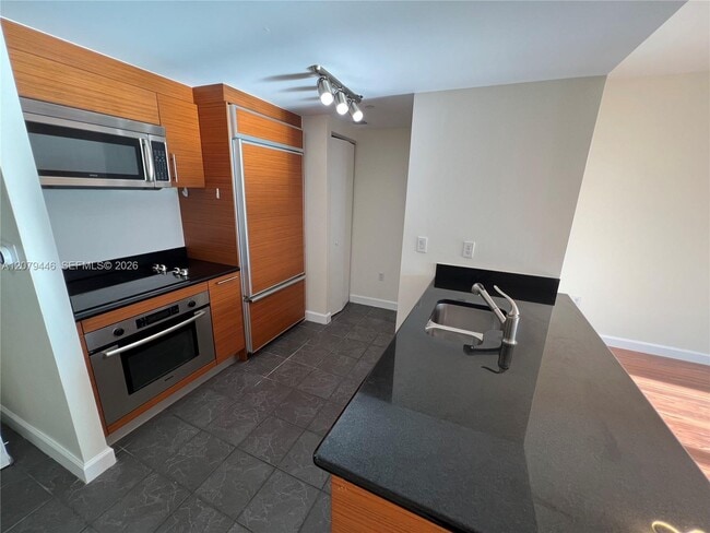 Photo - 50 Biscayne Boulevard, Miami, FL 33132 - 1 BR 1 BA condo