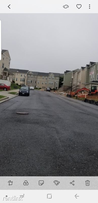 Foto del edificio - 4 br, 3.5 bath Townhome - 4 Woodcrest Dr SE