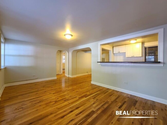 Foto del edificio - 1 bedroom in CHICAGO IL 60657