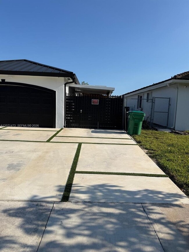 Building Photo - 15420 SW 169th Ln