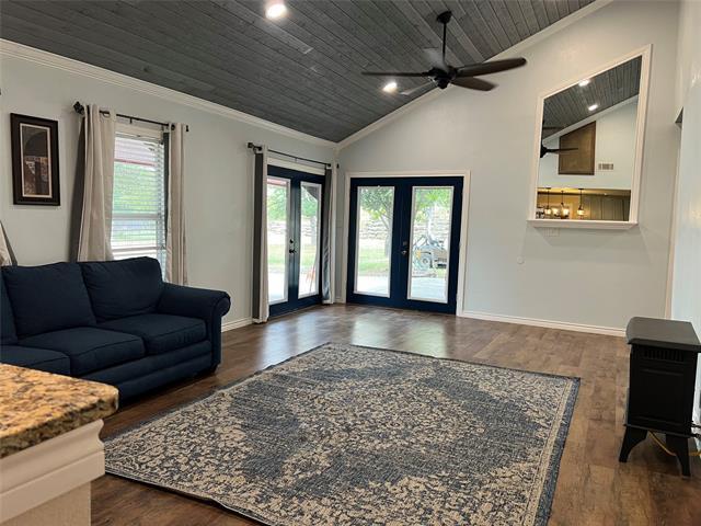 Foto del edificio - 7489 Red Bud Ln