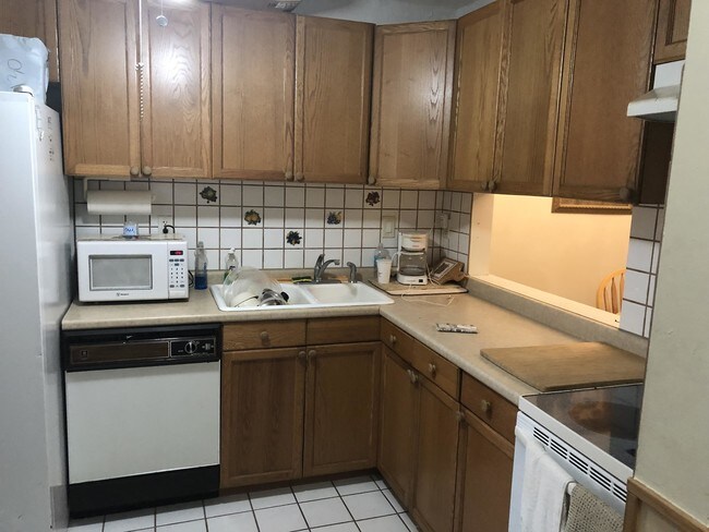 Foto del edificio - 2647 N Garden Drive 210