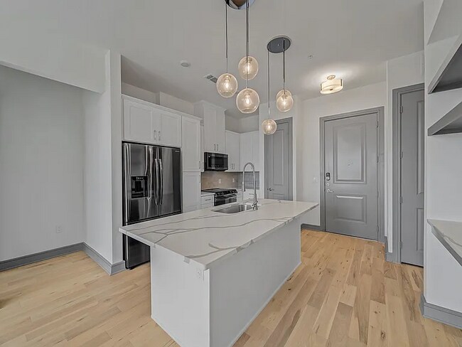 Foto del edificio - 2700 Old Denton Rd