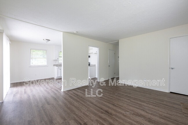 Building Photo - 4107 Cornell Blvd SW