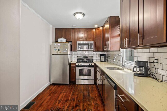 Foto del edificio - 116 W Montgomery Ave