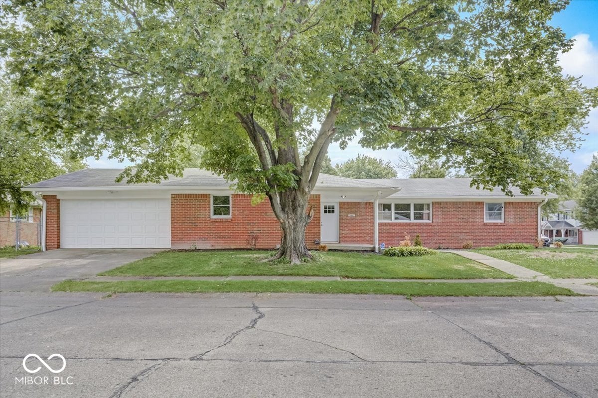 Primary Photo - 2203 Cord St