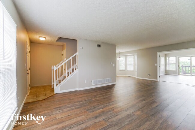 Building Photo - 5951 Ocala Ct