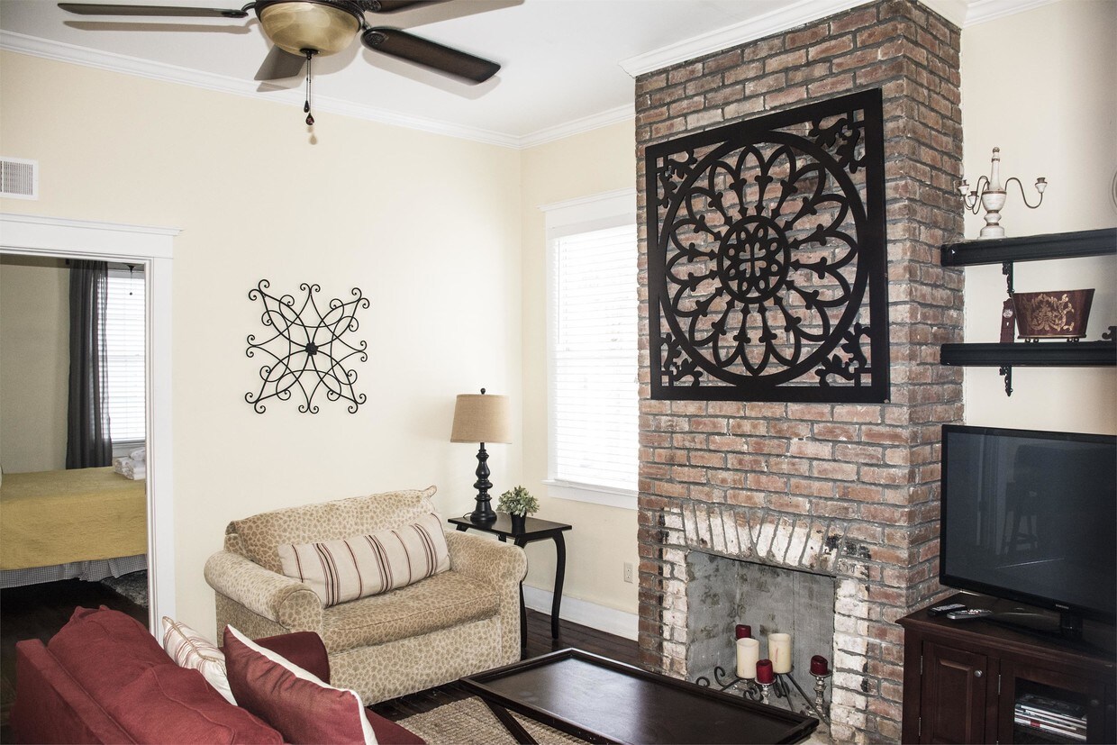 249 Coming St Unit 2 bedroom, Charleston, SC 29403 Apartment for Rent