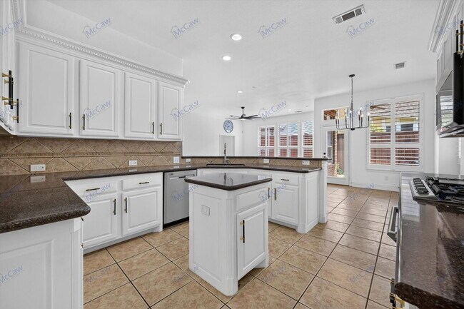 Foto del edificio - 2208 Grizzly Run Ln