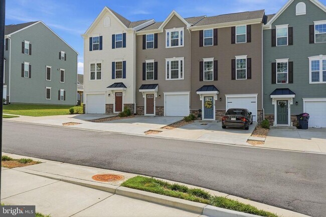Foto del edificio - 8718 Stevenson Ln