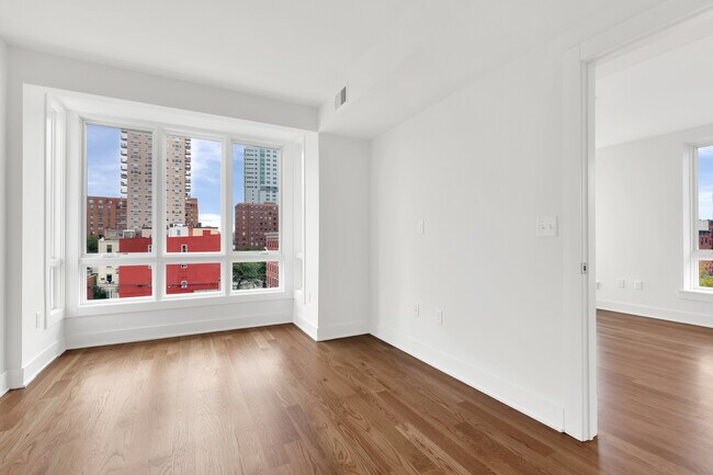 More Views - 300 Washington St