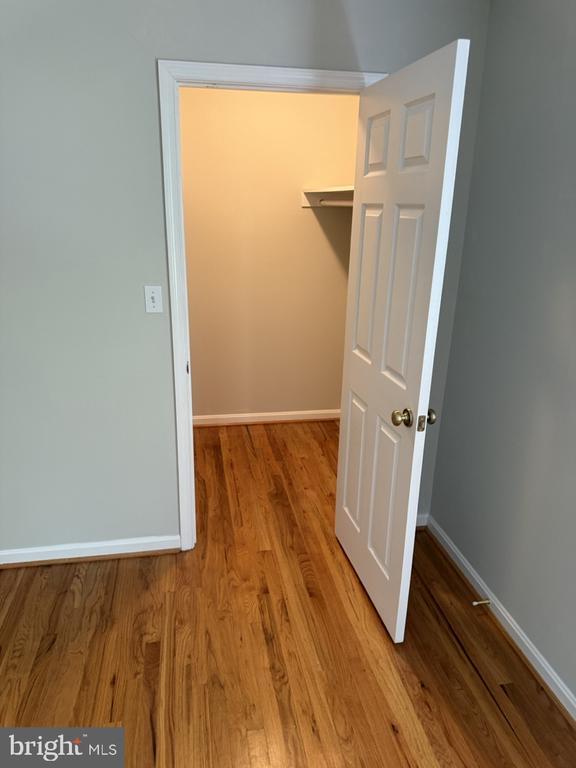 Foto del edificio - 221 Llewelyn Ln