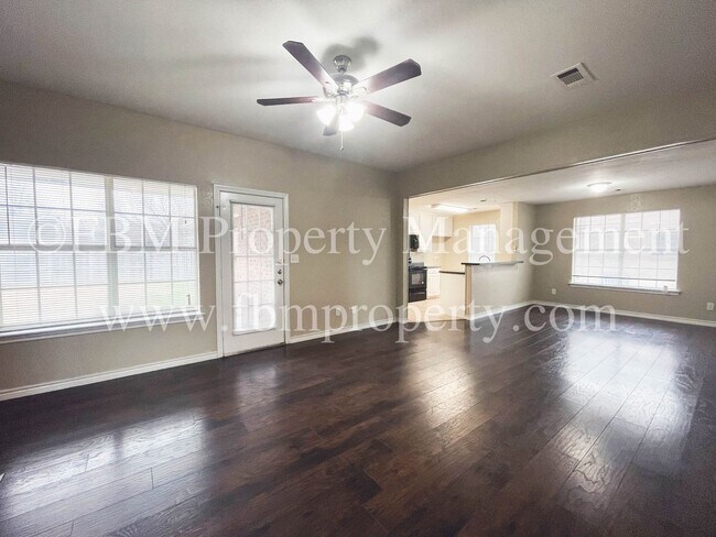 Building Photo - 2702 Boyd St