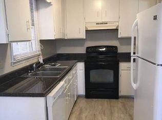 Building Photo - 175 Garnet Ridge Dr