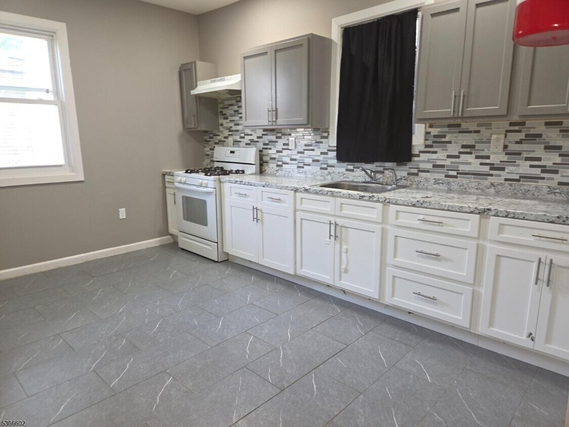 Foto principal - 131 N 14th St