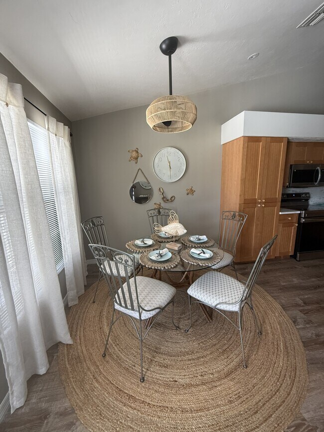 Foto del edificio - 4718 SW 12th Pl