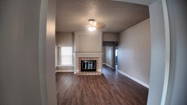 Building Photo - 7503 Longing Trail