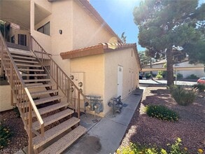 Building Photo - 7200 W Pirates Cove Rd