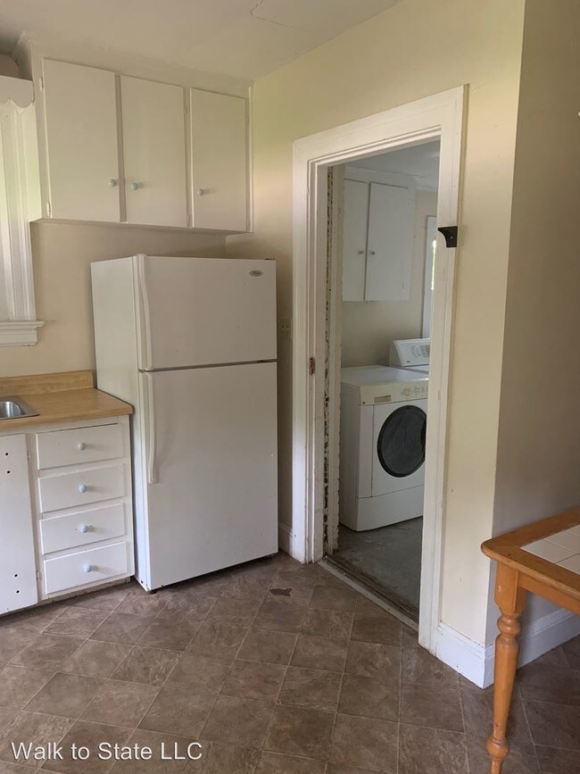 Foto del edificio - 3 br, 2 bath Apartment - 2808-A Kilgore Ave.