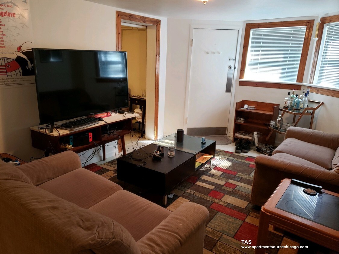 Foto principal - 3120 N Kimball Ave