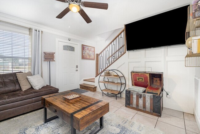 Foto del edificio - 7160 Hickory St