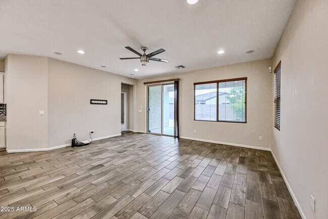 Building Photo - 12243 W Briles Rd