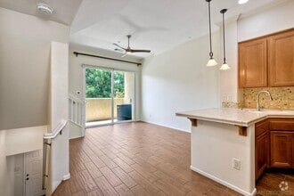 Building Photo - 579 Almond Rd