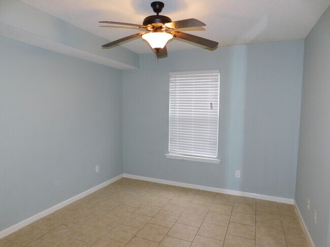 Foto del edificio - 535 3rd Loop Rd