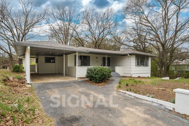 Building Photo - 5205 Highland Ave