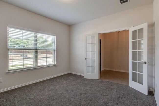 Building Photo - 122 Nix Dr
