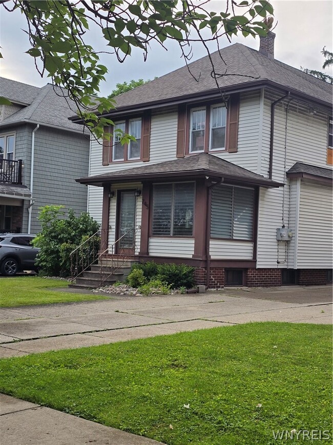 Foto del edificio - 745 Crescent Ave