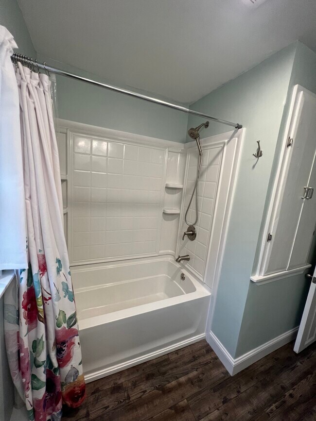 Foto del edificio - 18 W Hartford Ave