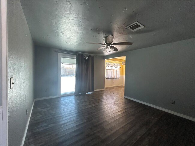 Building Photo - 8441 NW 92nd St