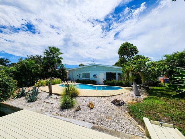Foto del edificio - 3790 Beach Dr SE