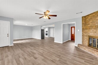 Building Photo - 10003 Windriver Dr