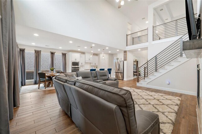 Foto del edificio - 212 Gary Wayne Dr