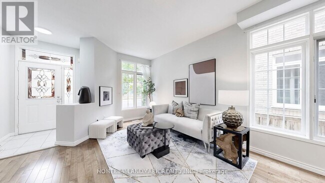 Building Photo - 41 Bur Oak Ave