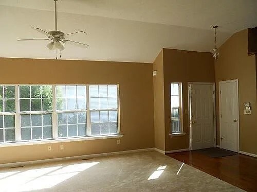 Foto del edificio - 4200 Heathmoor Ct