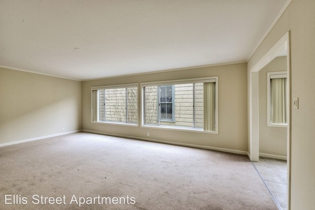 Building Photo - 2065 Ellis St
