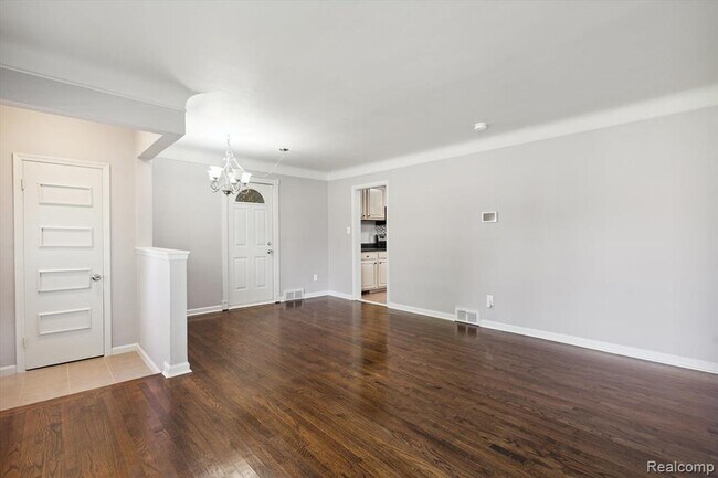 Foto del edificio - 19044 Norwich Rd