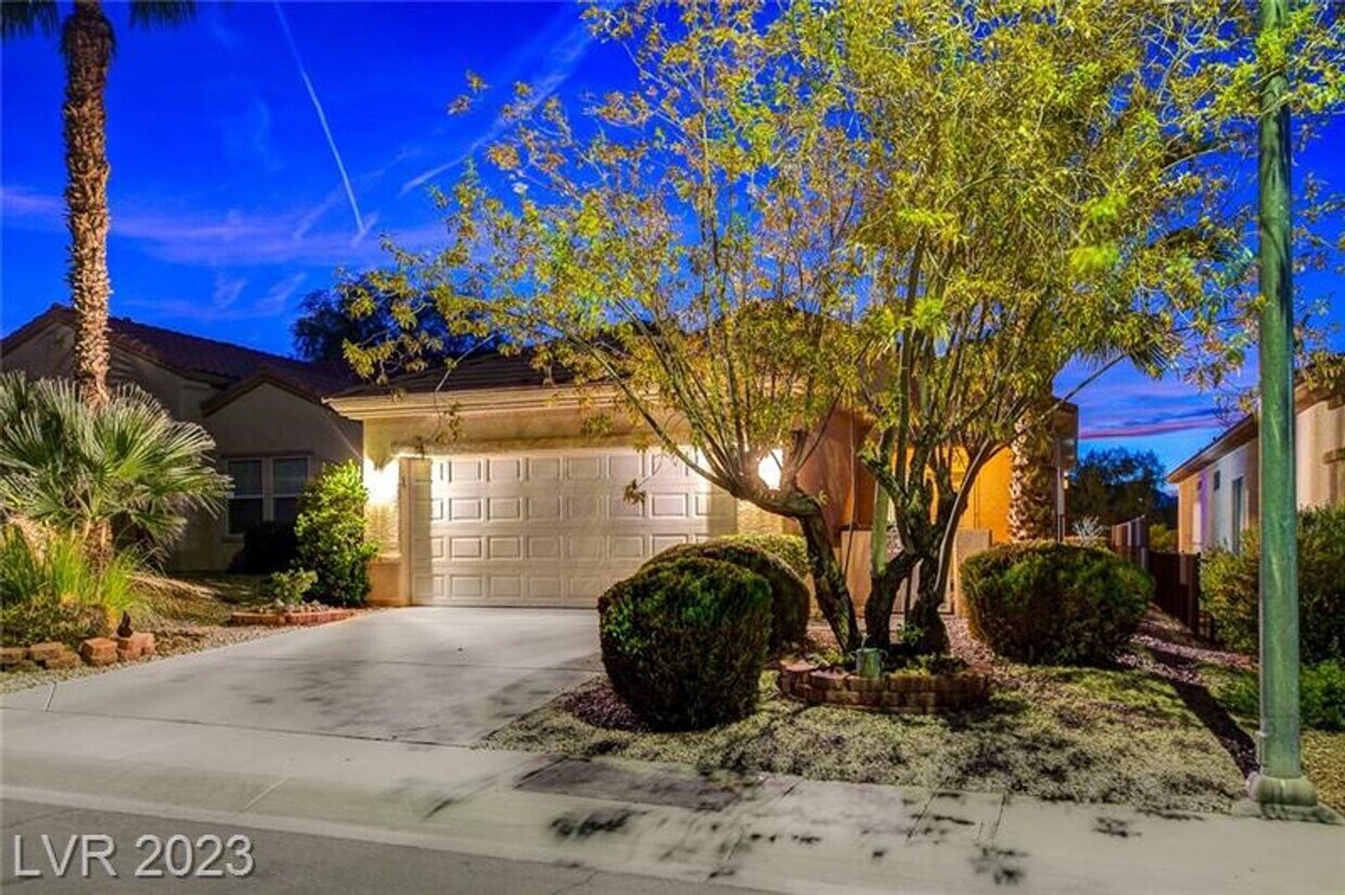 3045 Olivia Heights Ave, Henderson, NV 89052 House Rental in