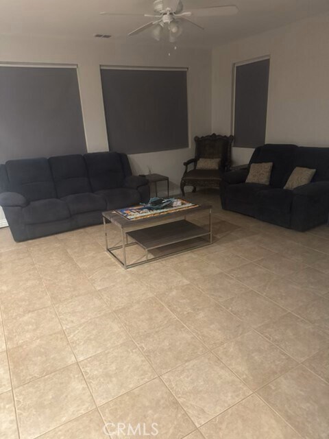 Foto del edificio - 5008 Via Palermo Dr