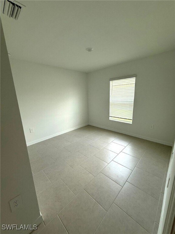 Foto del edificio - 17561 Paradiso Wy