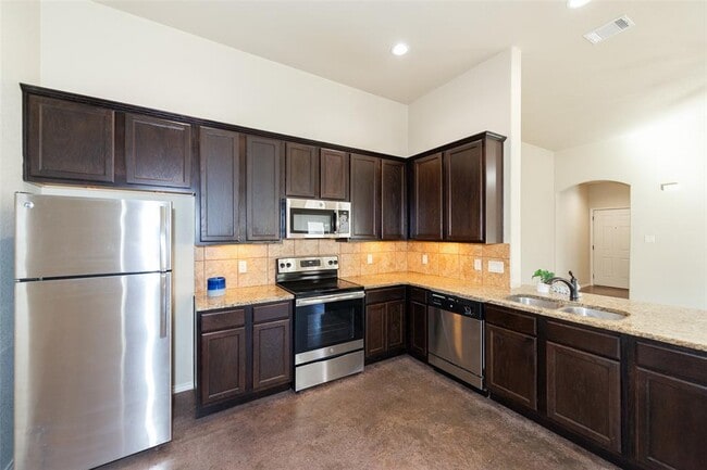 Foto del edificio - 245 Joanne Lp